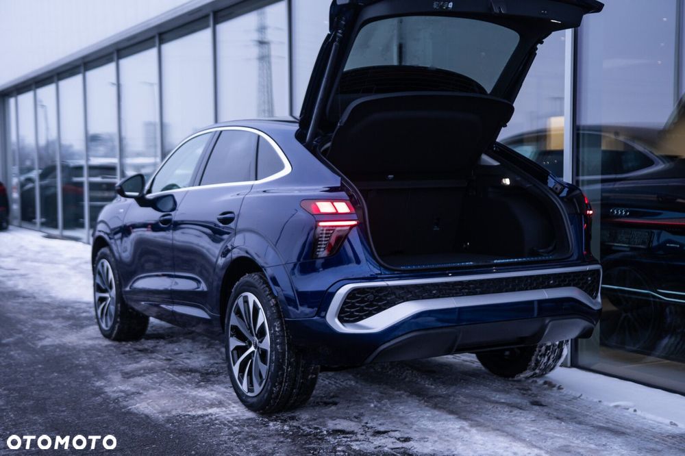 Audi Q3 Sportback - 8