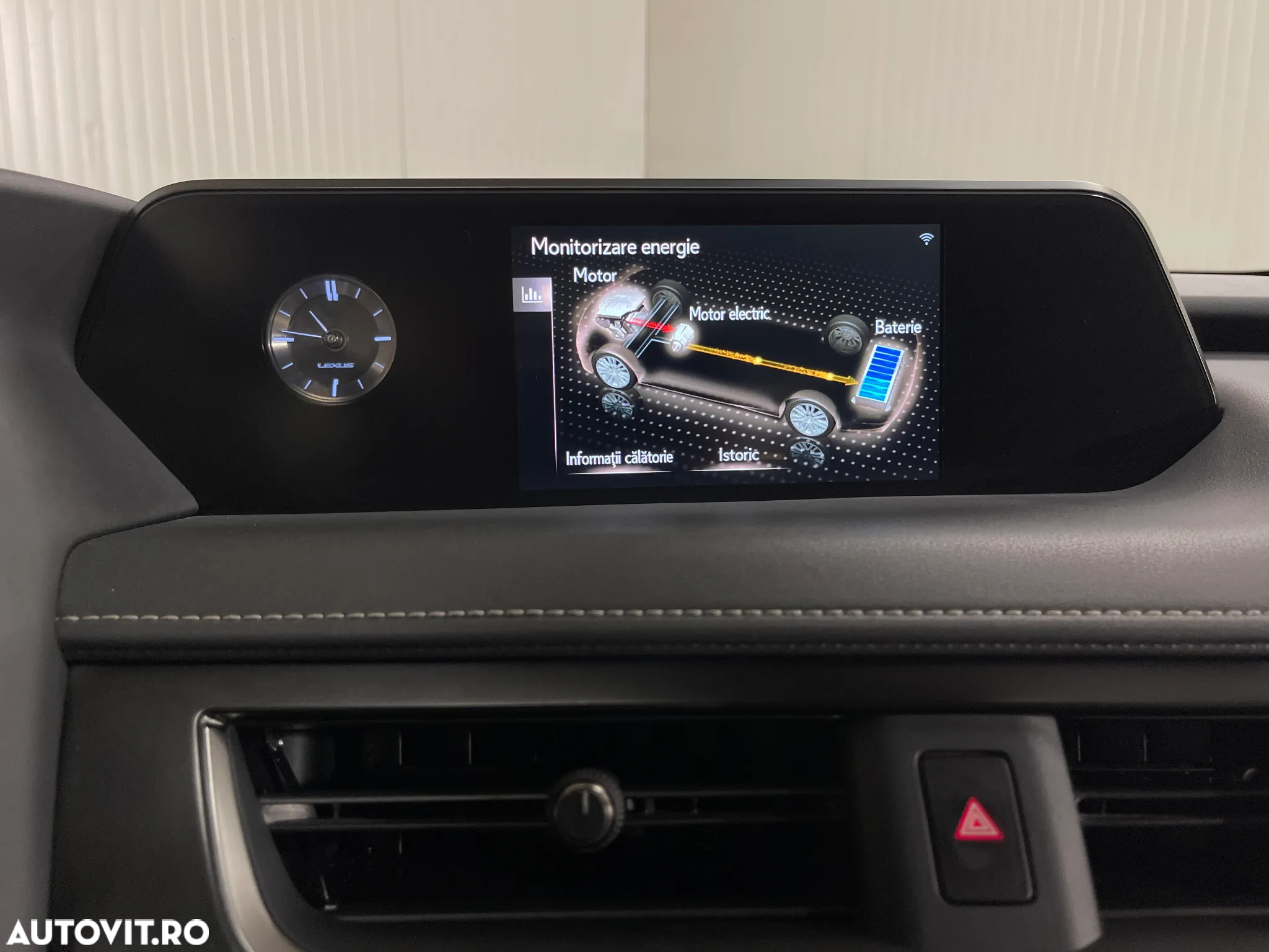 Lexus UX 250h 2.0L HEV 20H- (178 HP) 4X2 CVT Business - 17