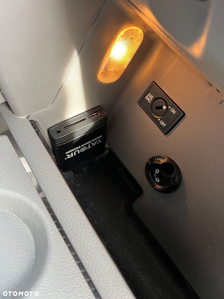 Volkswagen Touran 1.4 TSI Comfortline - 40