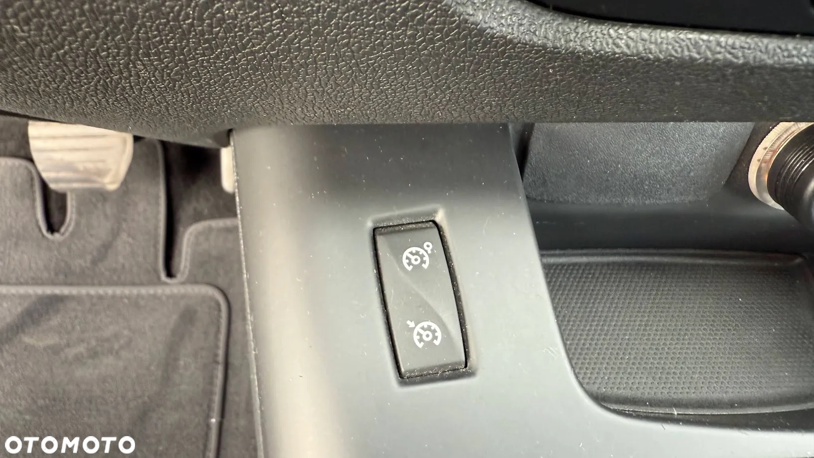 Renault Scenic 1.6 16V 110 Dynamique - 9