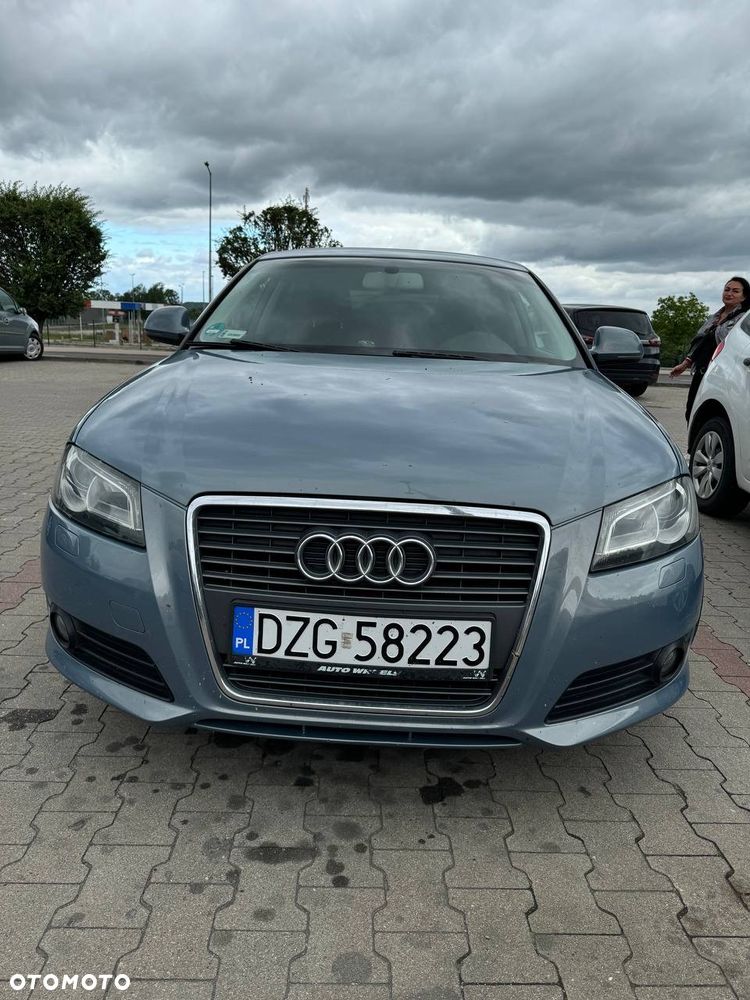 Audi A3 Sportback 1.6 TDI DPF Ambiente - 1