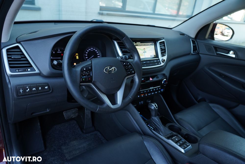 Hyundai Tucson 2.0 CRDI 4WD Automatik Premium - 11