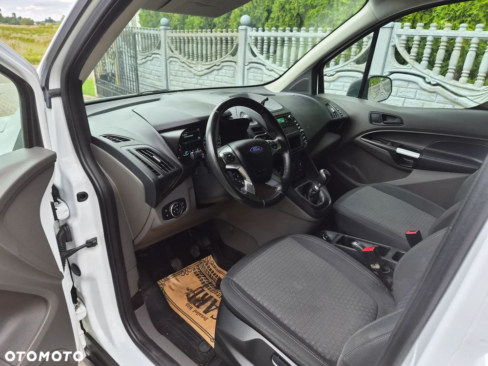 Ford Transit Connect - 11
