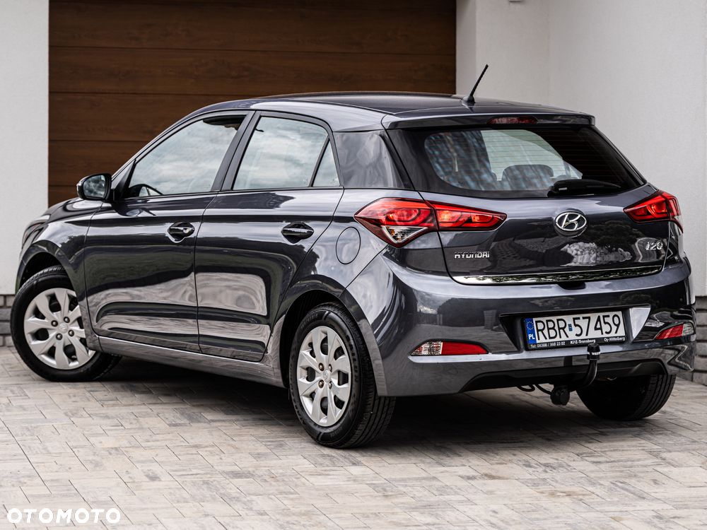 Hyundai i20 - 20