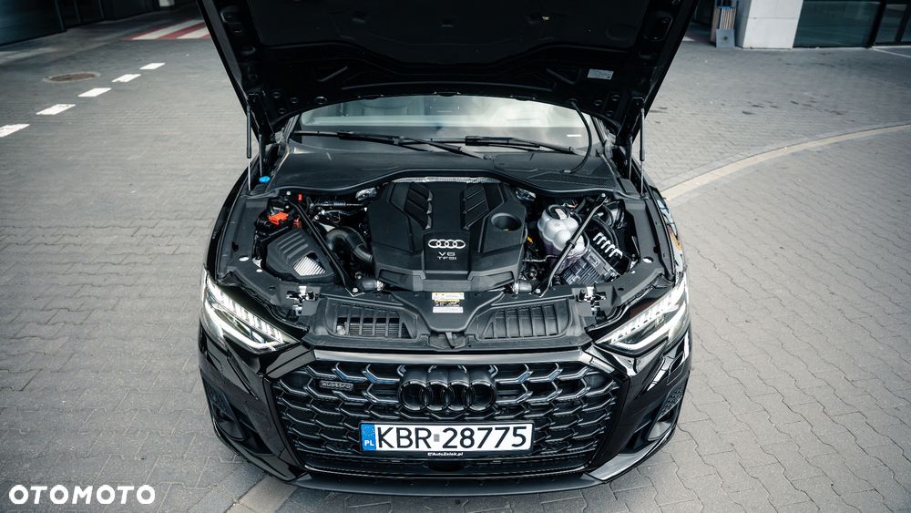Audi A8 - 8