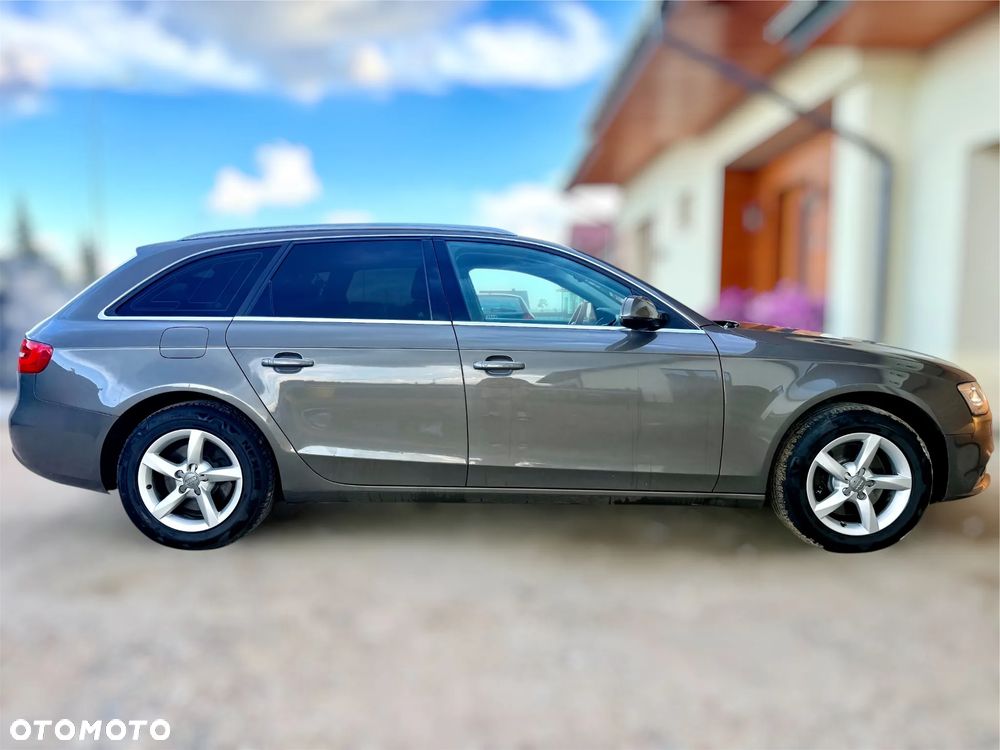 Audi A4 Avant 2.0 TDI ultra S tronic - 4