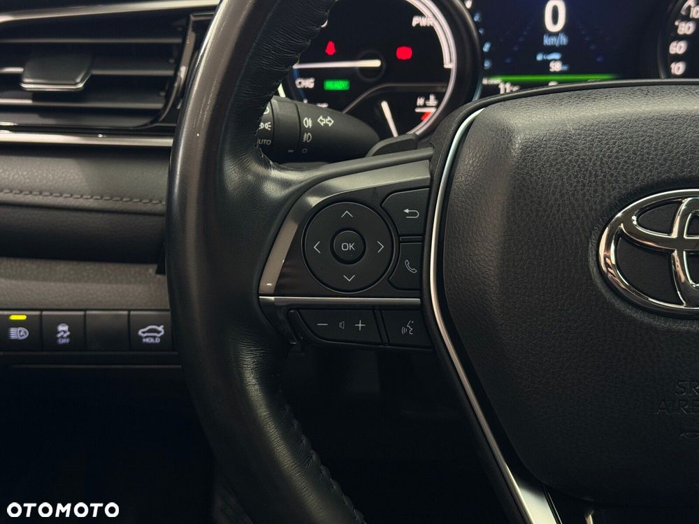 Toyota Camry 2.5 Hybrid Executive CVT - 22