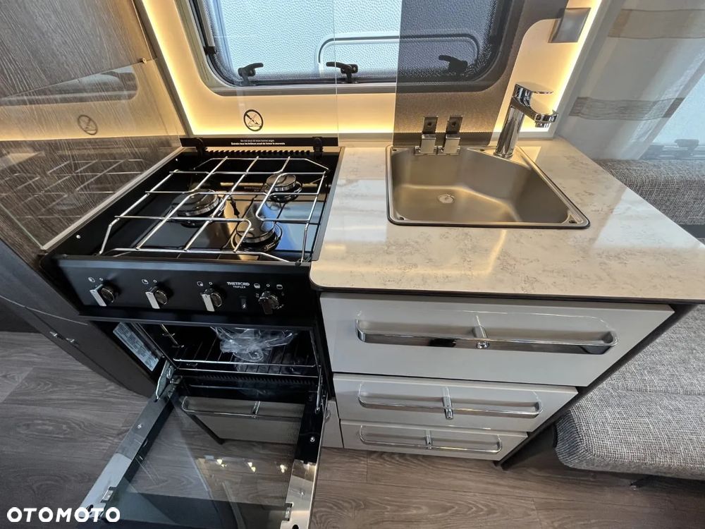 Fendt Wyprzedaż Rocznika Diamant 560 DW 2025 ALDE ZIMOWA - 9