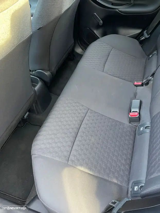 Toyota Yaris 1.0 VVT-i Comfort Plus - 5