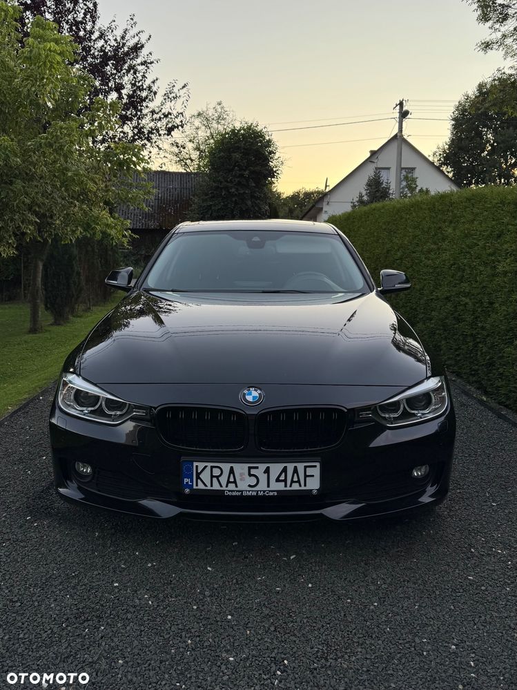 BMW Seria 3 320d xDrive - 5