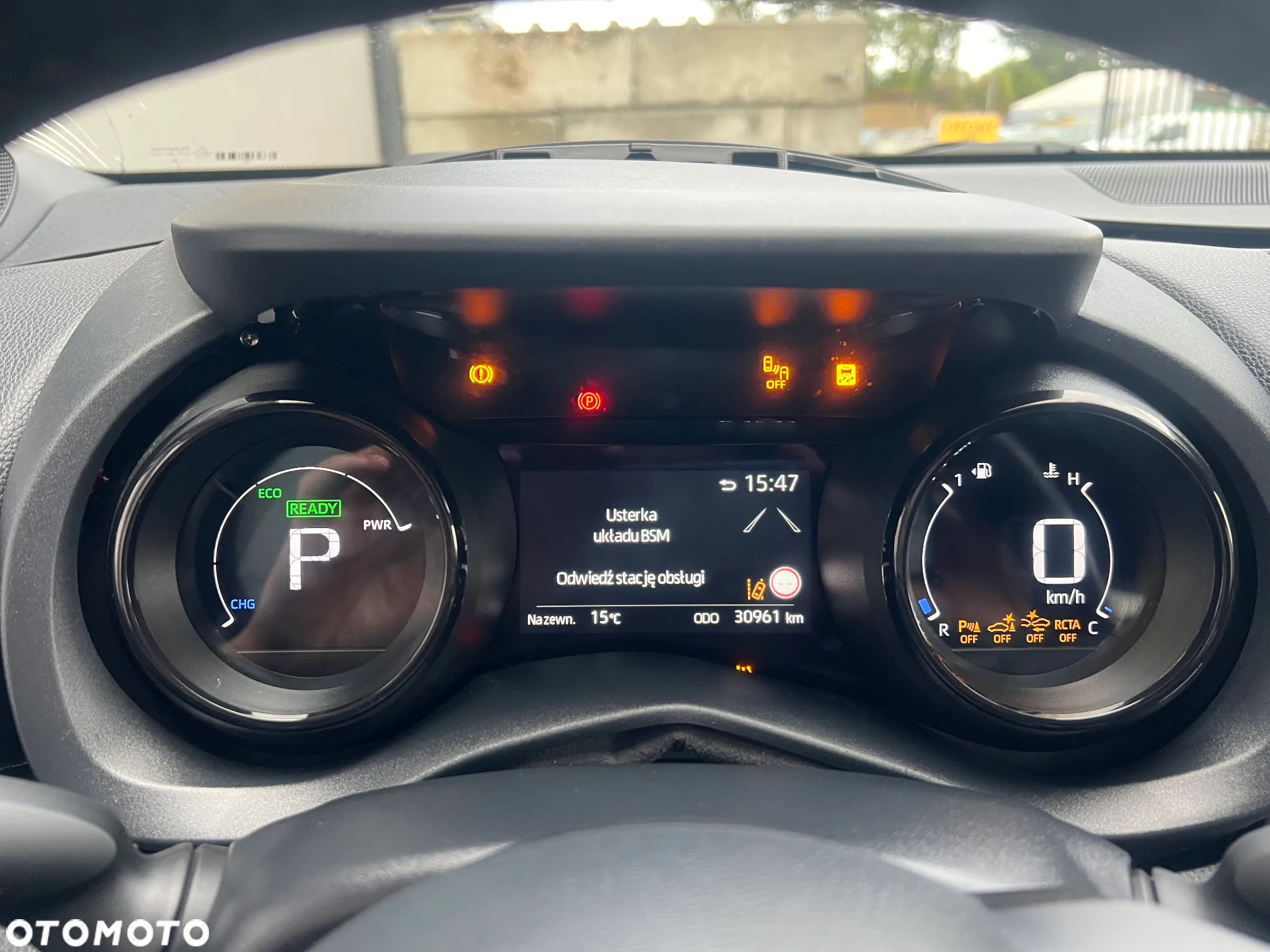 Toyota Yaris Hybrid 1.5 Style - 12
