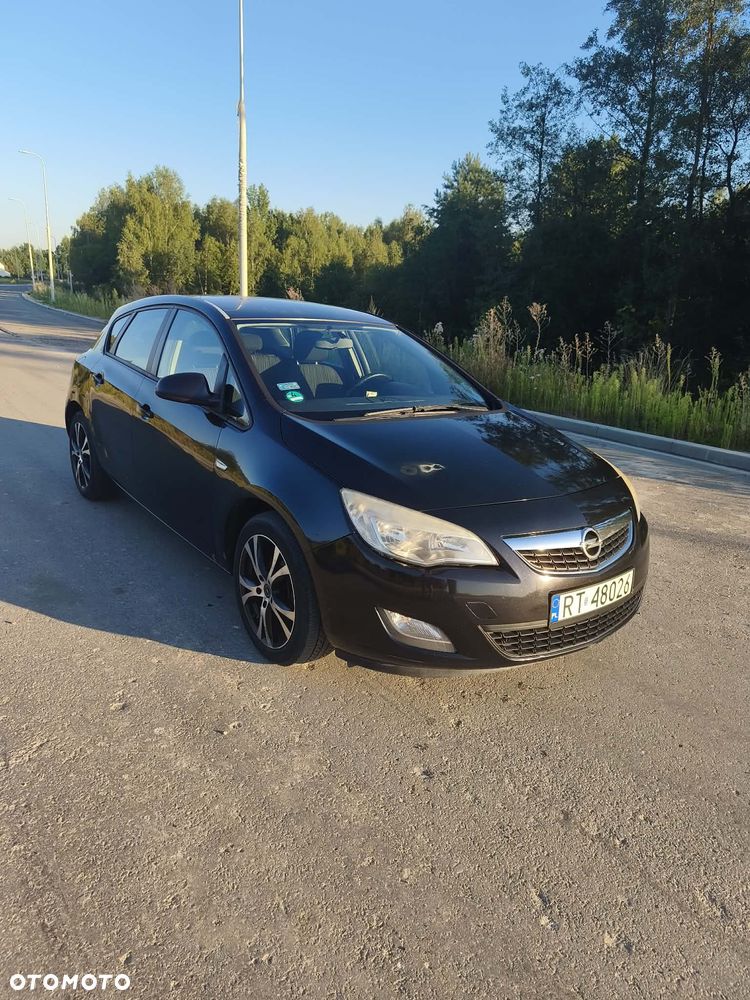 Opel Astra 2.0 CDTI Cosmo - 10