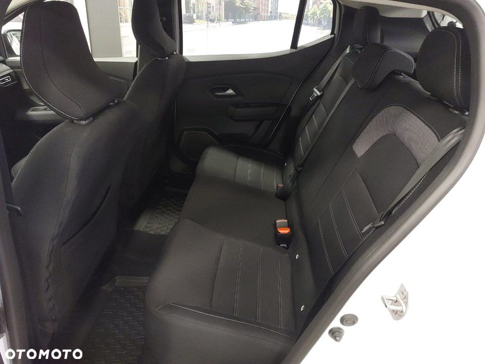 Dacia Sandero - 11