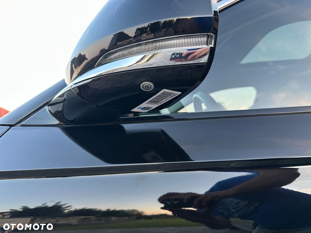 Jeep Grand Cherokee - 11