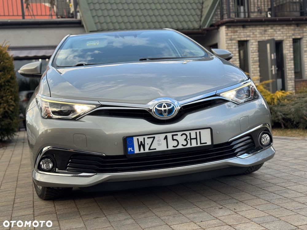 Toyota Auris - 1