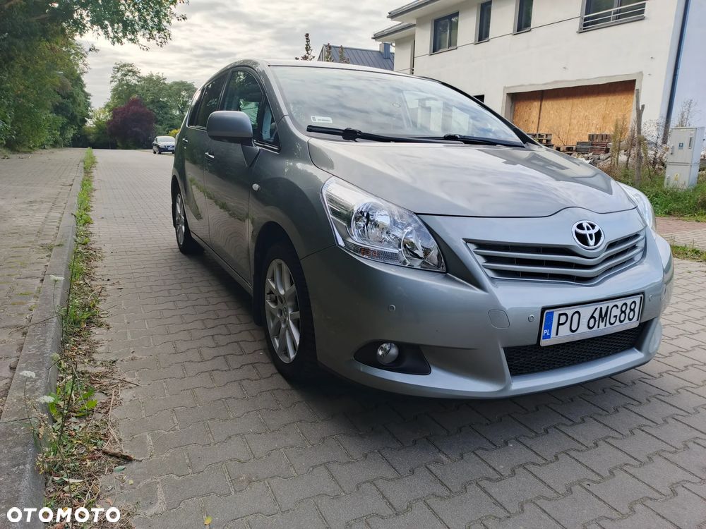 Toyota Verso 1.8 Prestige - 3