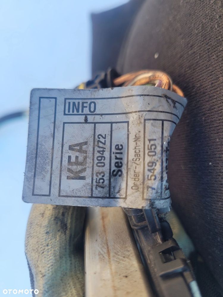 LISTWA WTRYSKOWA BMW E65 N62B40 N62 4.0B 7534743 - 5
