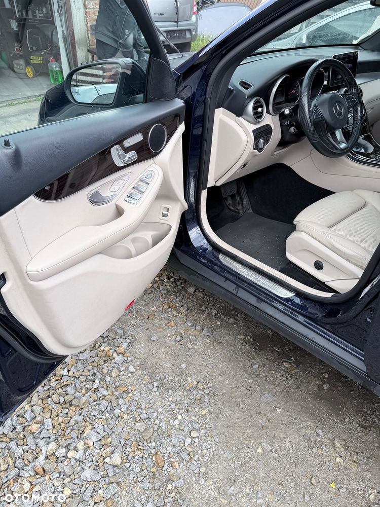 Mercedes-Benz GLC 300 4-Matic - 33