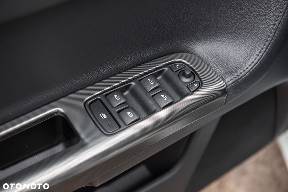 Volvo V50 T5 AWD RDesign - 16