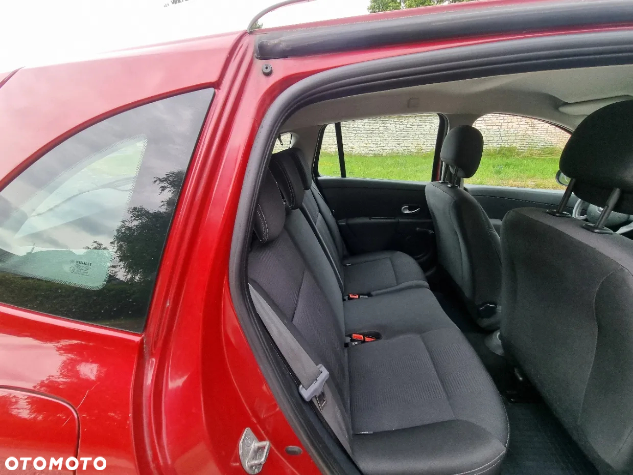 Renault Clio 1.2 16V TCE Alize Euro5 - 23