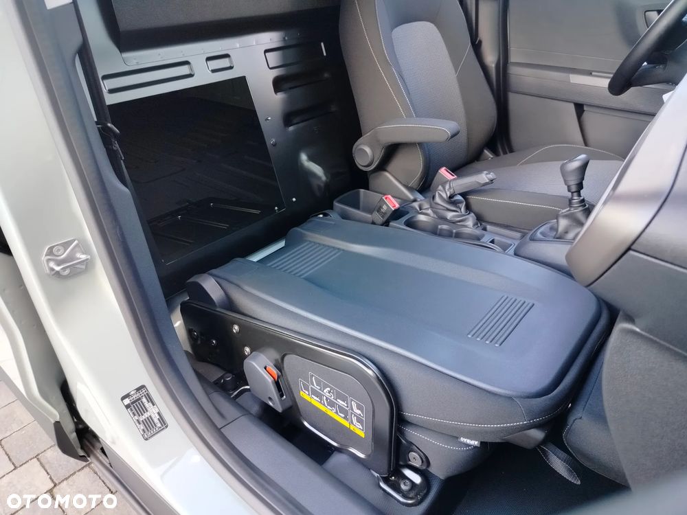 Ford Transit Courier - 5