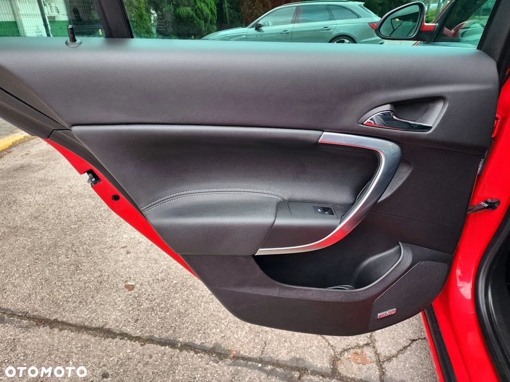 Opel Insignia 2.0 Turbo 4x4 Sport - 36