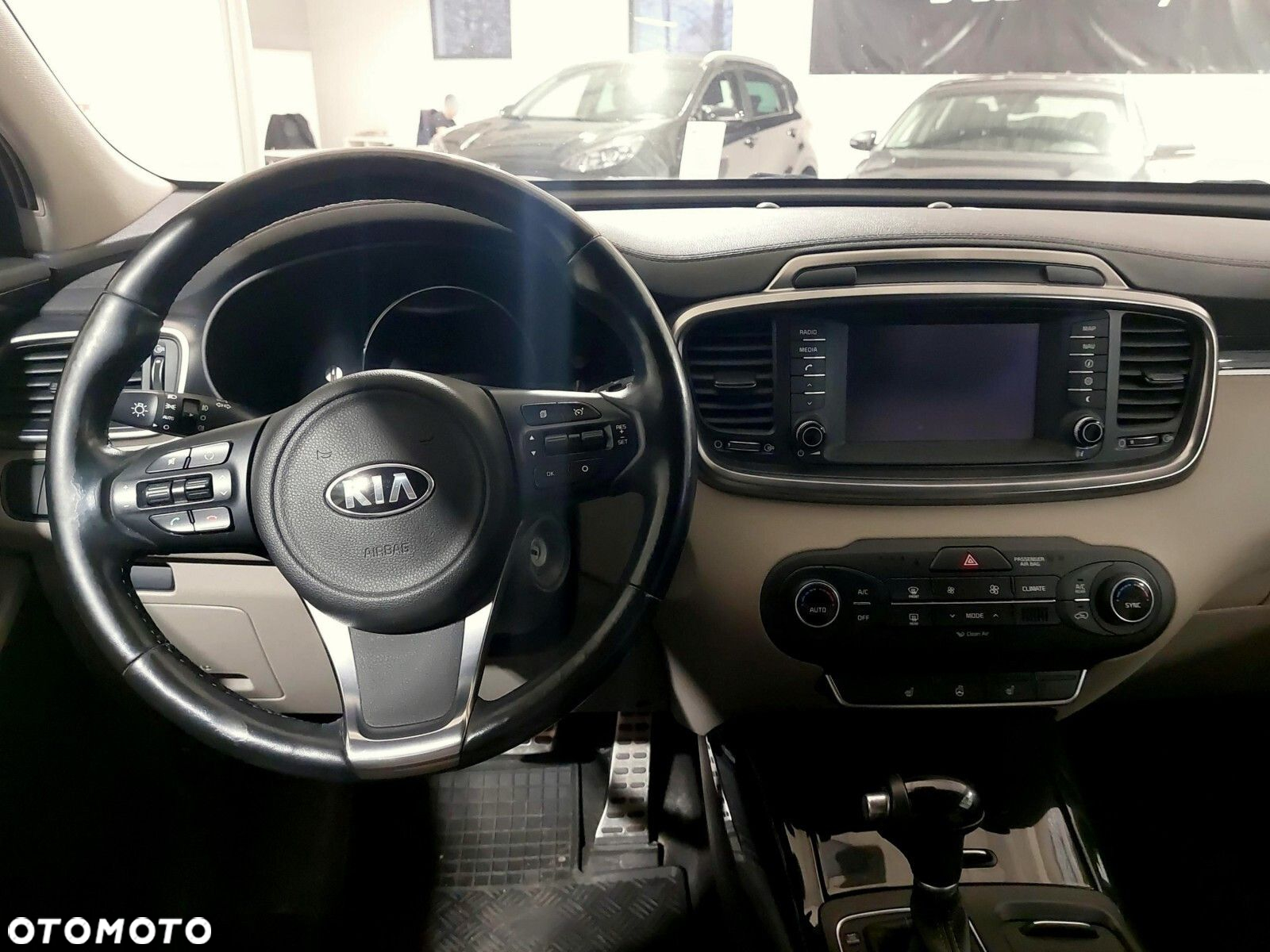 Kia Sorento 2.0 CRDI L - 13