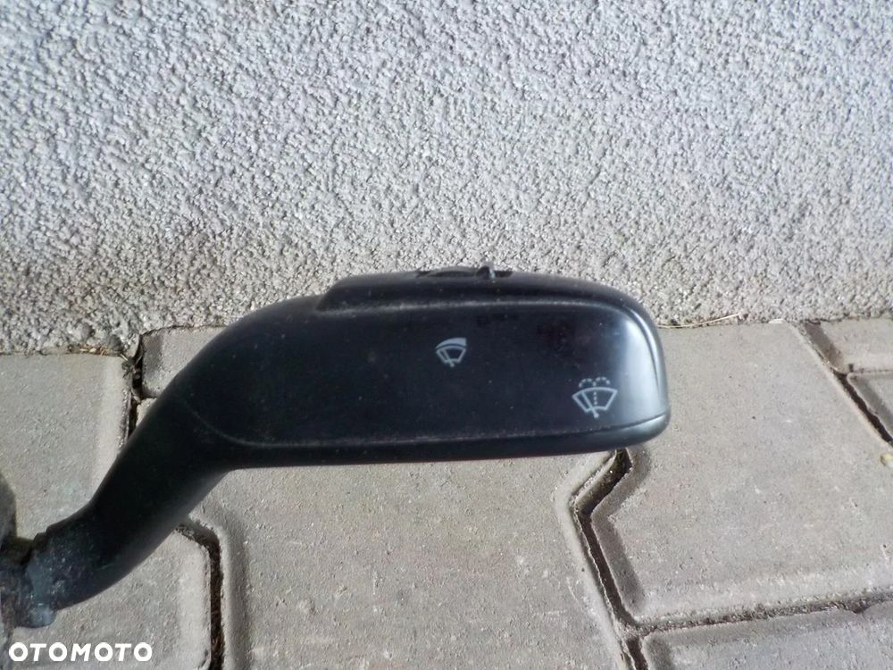 VW T5 MANETKA PAJĄK PRZEŁĄCZNIK ZESPOLONY ŚWIATEŁ - 2