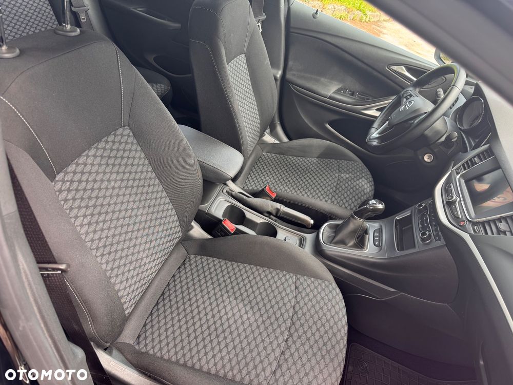 Opel Astra 1.2 T Elegance S&S - 16