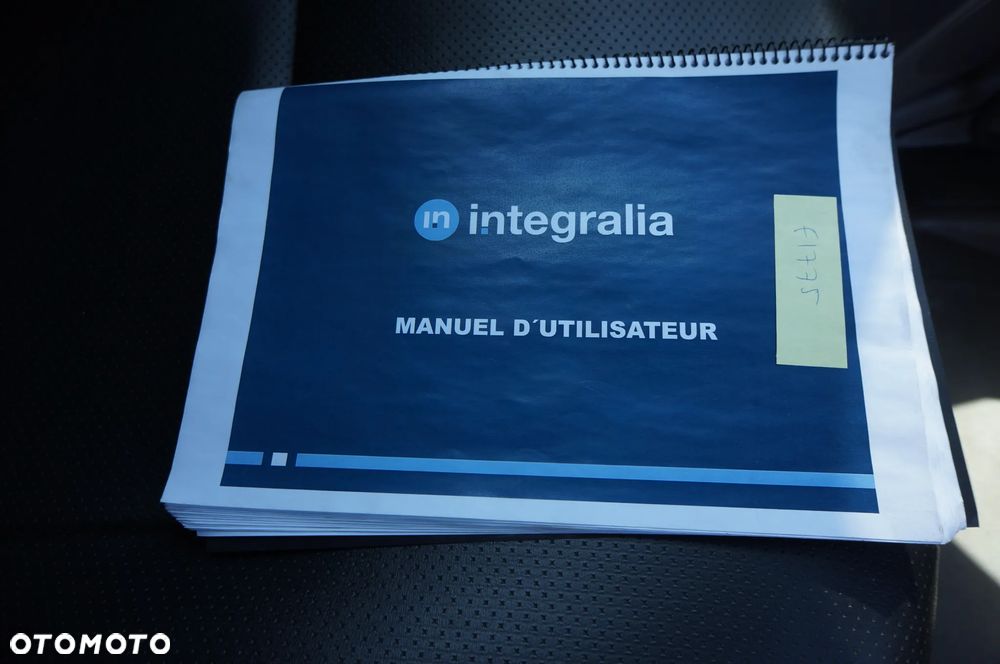 Mercedes-Benz SPRINTER - 38