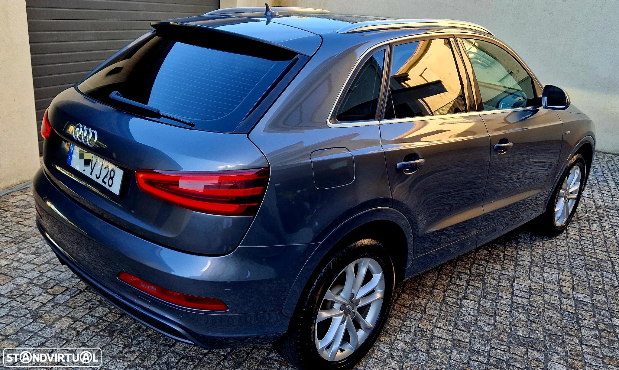 Audi Q3 2.0 TDI quattro Business Line S-line S-tronic - 3
