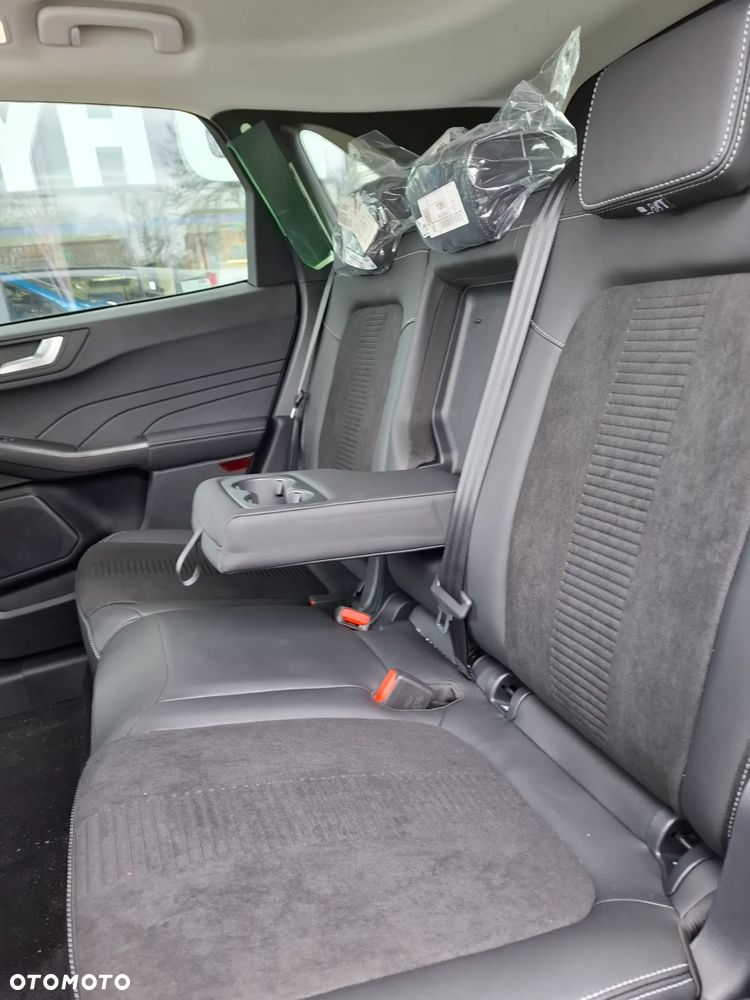 Ford Kuga - 29