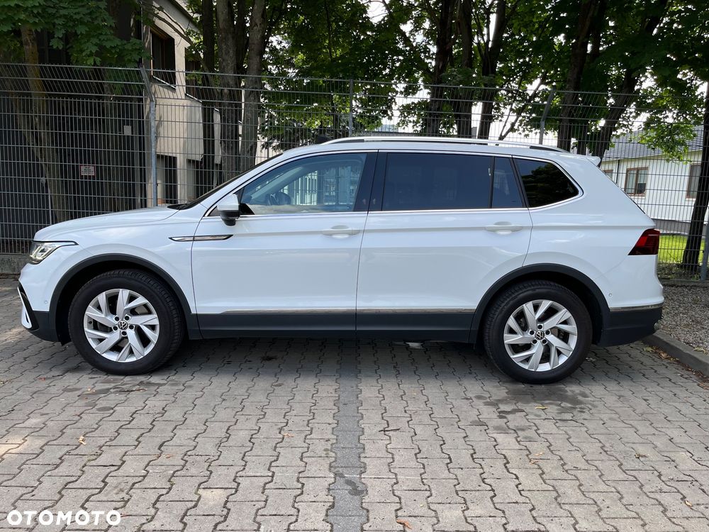 Volkswagen Tiguan Allspace 2.0 TSI 4Mot Elegance DSG - 3