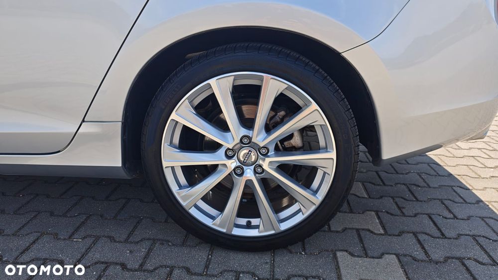 Volvo S60 - 19