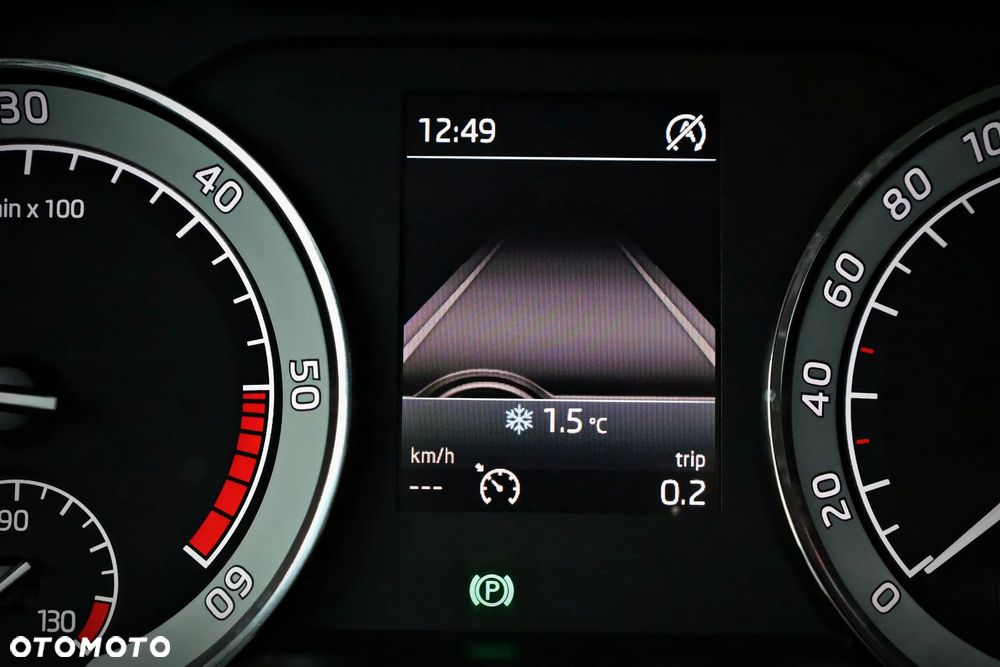 Skoda Superb 2.0 TDI SCR Ambition - 26