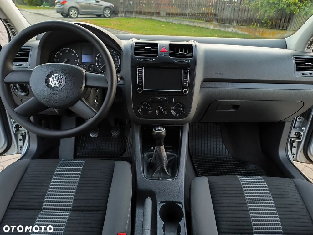 Volkswagen Golf - 14