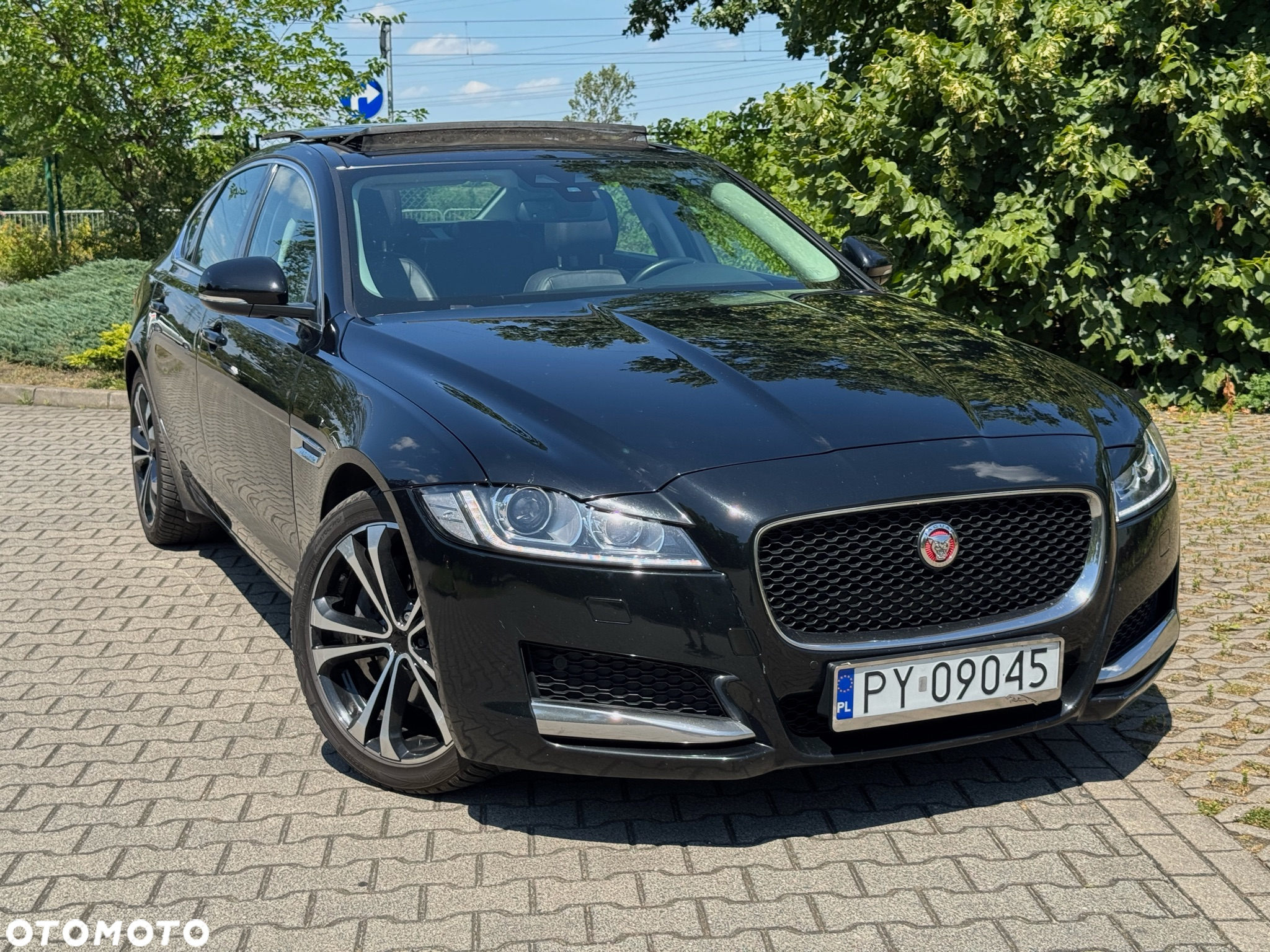 Jaguar XF 2.0 i4D Prestige - 2