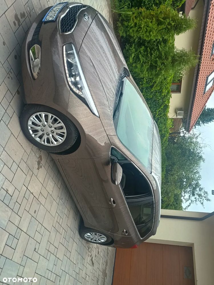 Kia Ceed - 4