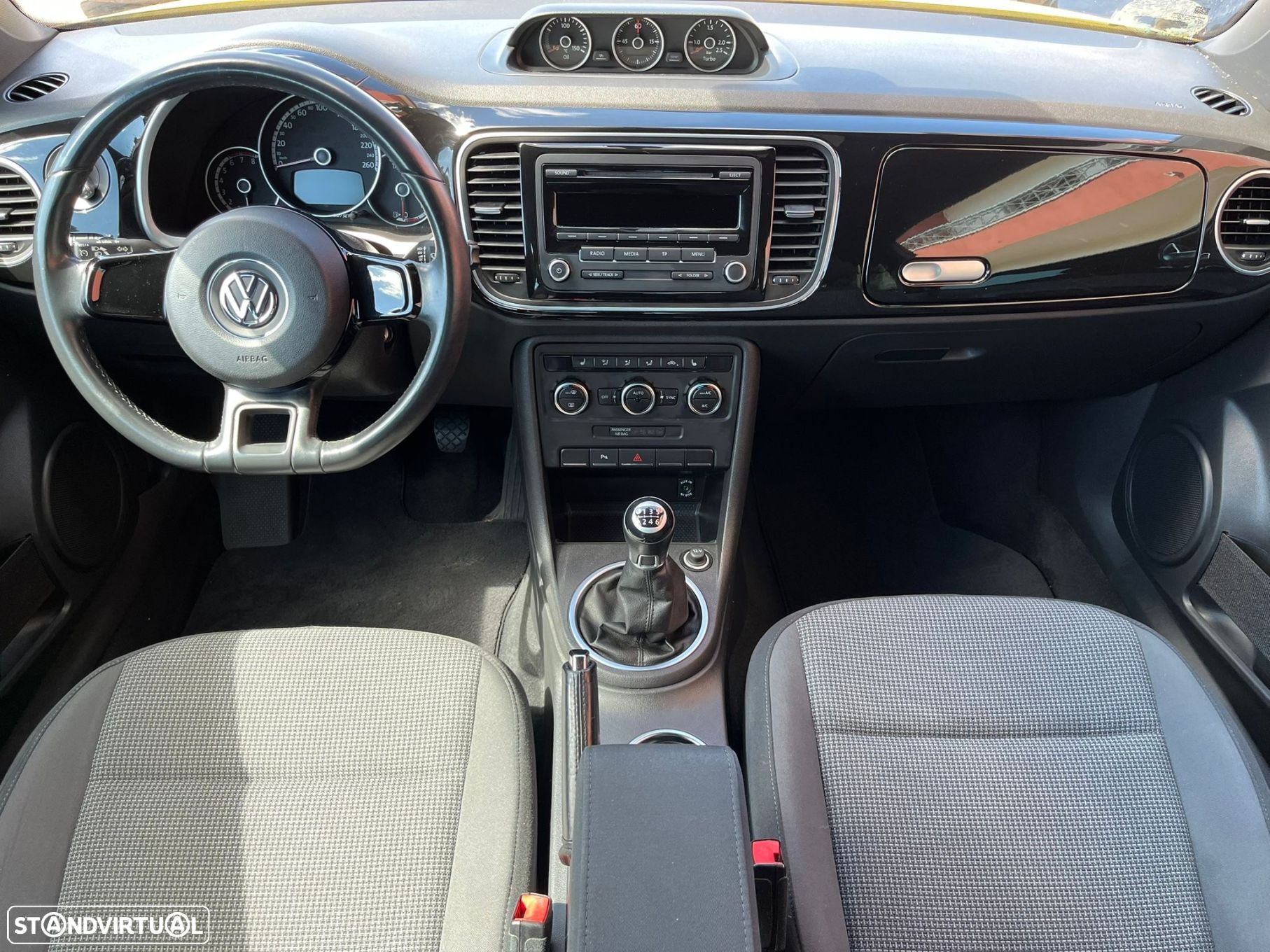 VW New Beetle - 21