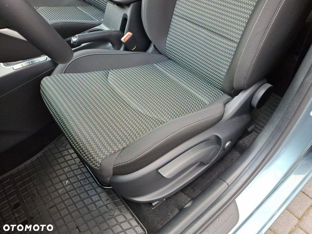 Kia Ceed 1.5 T-GDI M - 12