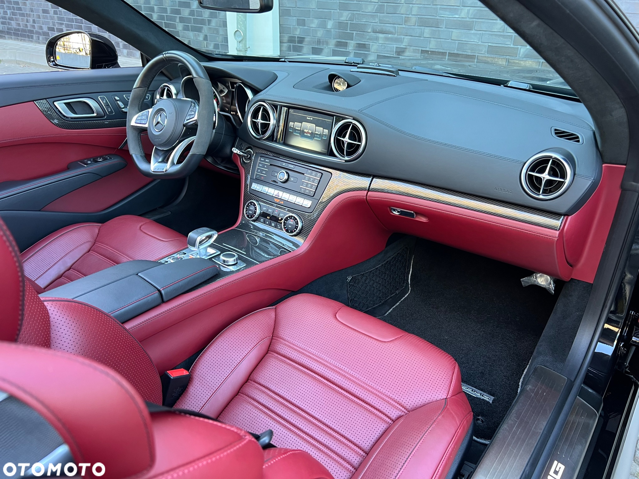 Mercedes-Benz SL 63 AMG - 19
