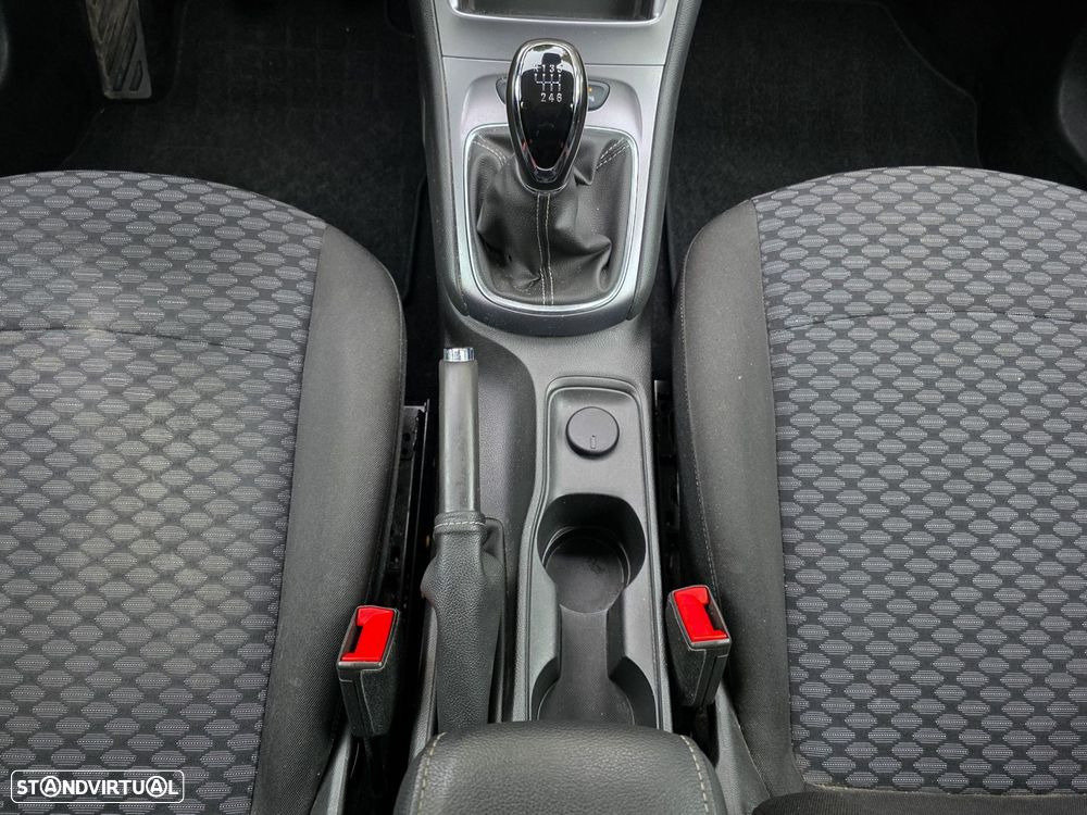 Opel Astra 1.5 D Business Edition S/S - 32