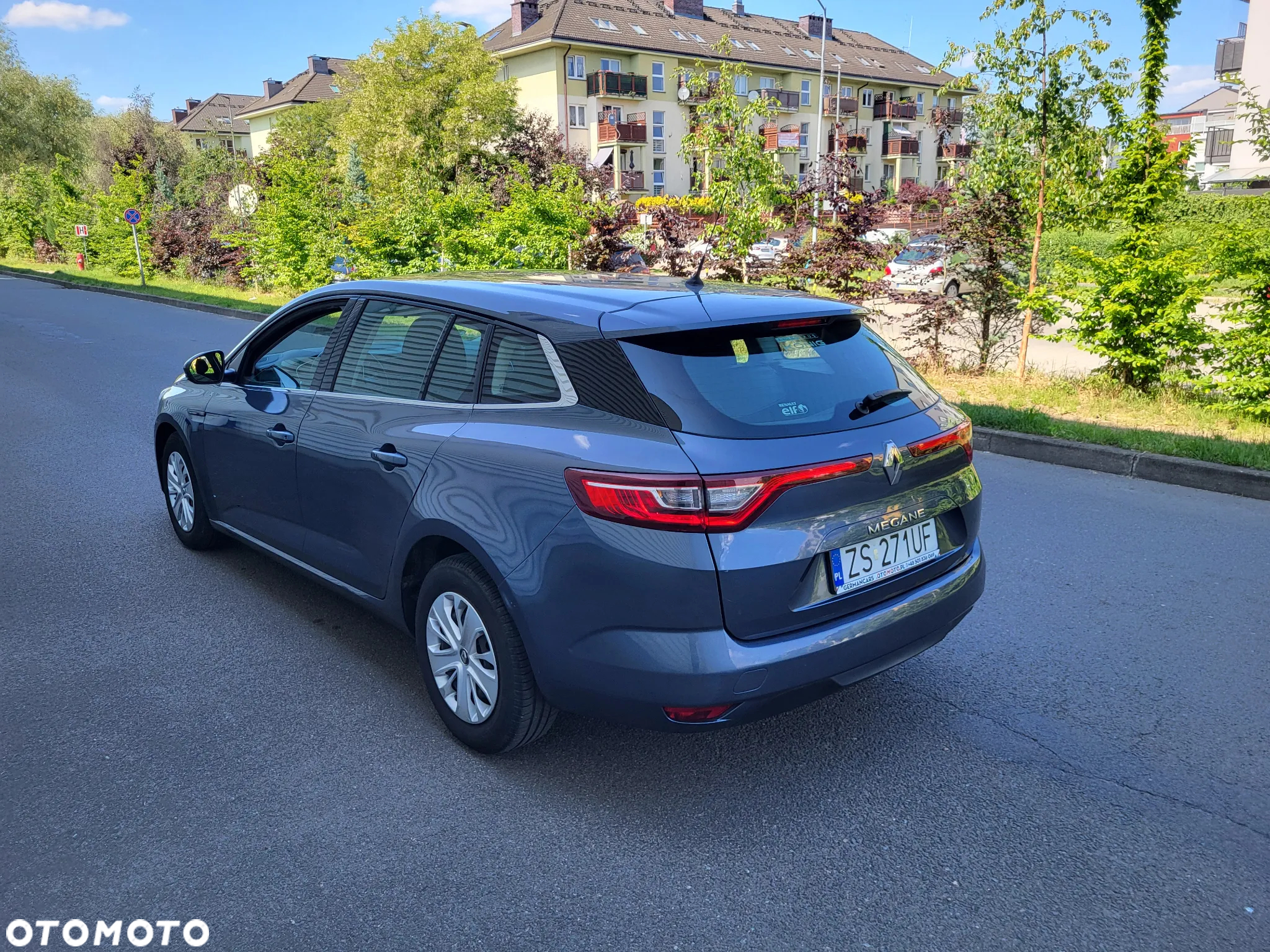 Renault Megane ENERGY TCe 100 LIFE - 4