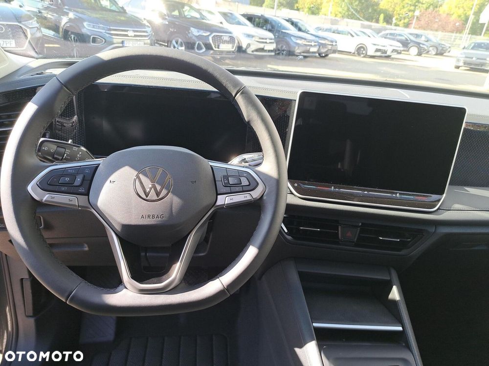 Volkswagen Tiguan - 13