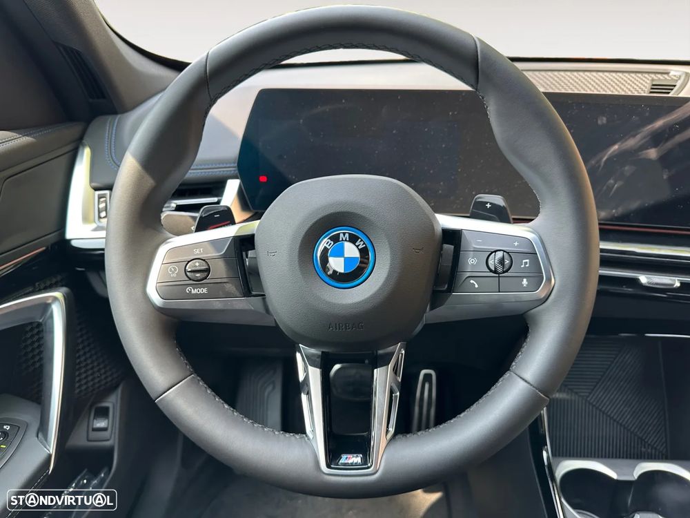 BMW X1 xDrive25e Pack Desportivo M - 13