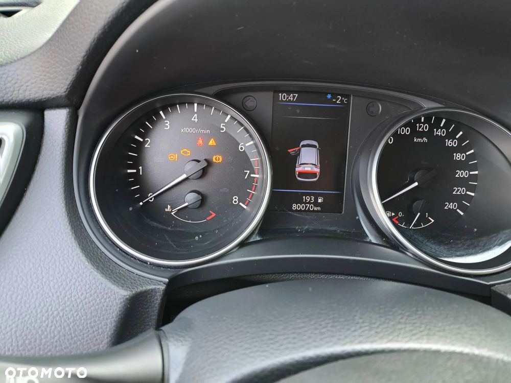 Nissan Qashqai 1.3 DIG-T N-Connecta EU6d - 23