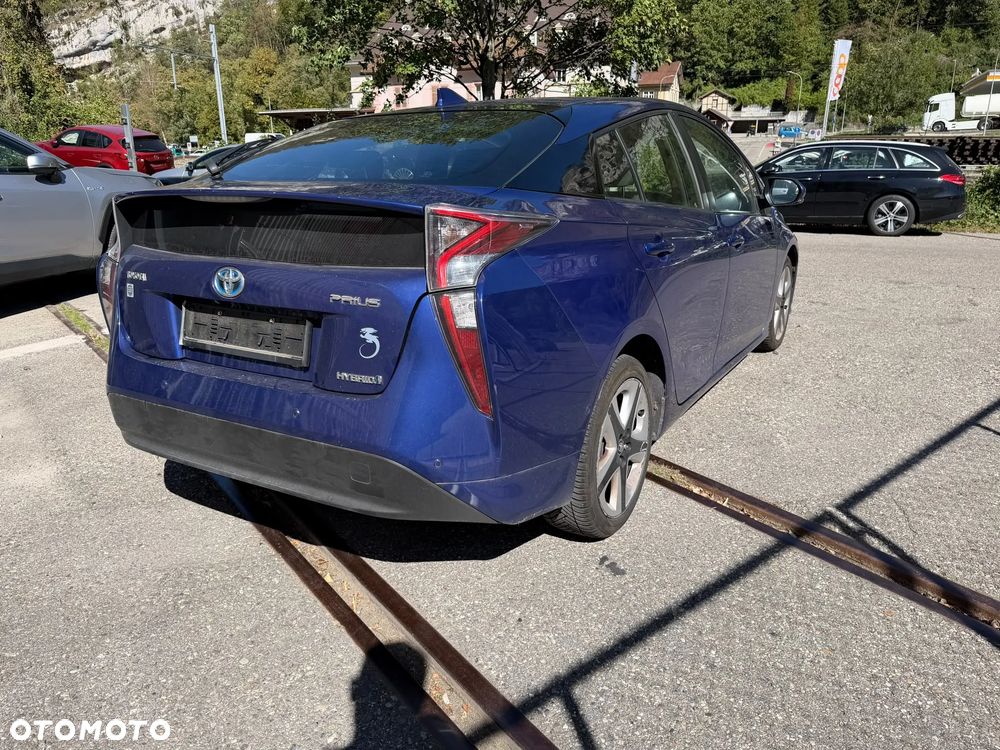 Toyota Prius Hybrid - 1