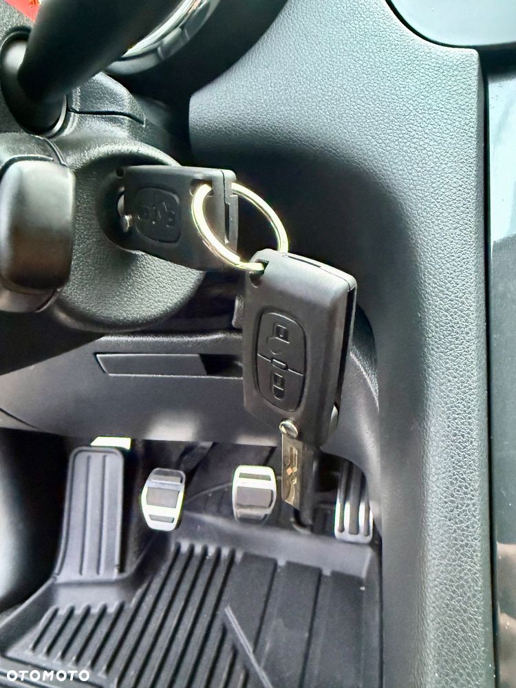 Peugeot 5008 1.6 HDi Family 7os - 34