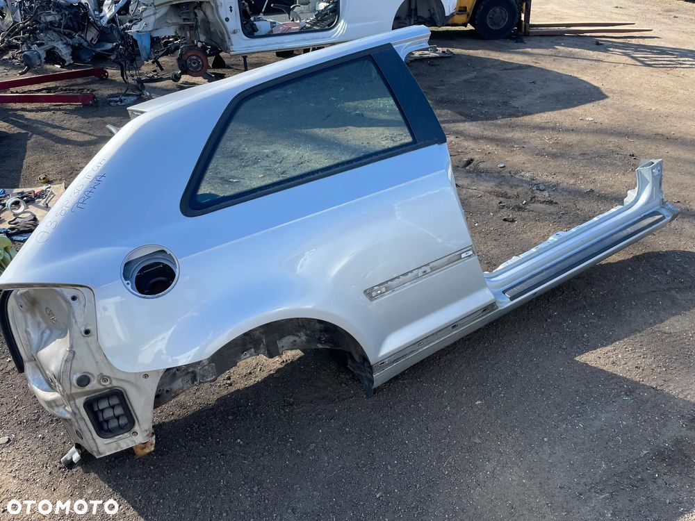 BŁOTNIK ĆWIARA PRAWY TYŁ AUDI A3 8P 3D - 2
