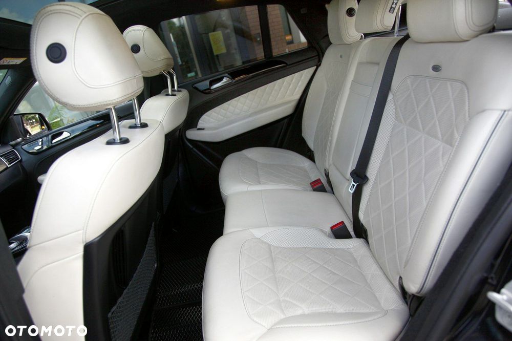 Mercedes-Benz GLE - 21